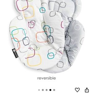 4moms Reversible Kids Seat Cushion - Multicolor and Gray